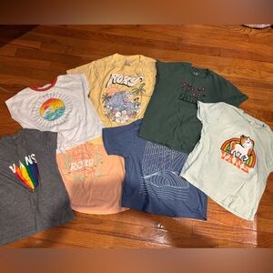 Girls Roxy and Vans Graphic Tee Collections